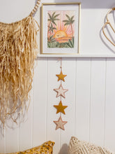 Load image into Gallery viewer, 4 Tier Terracotta Stars