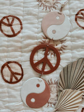 Load image into Gallery viewer, 3 Tier Peace Love & Yin Yangs